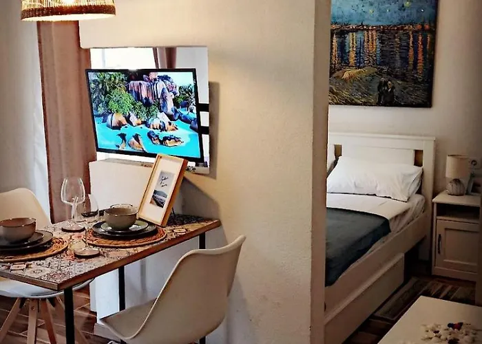 Bonaca Apartments